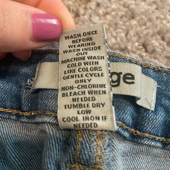 Refuge distressed jean shorts - Picture 4 of 5